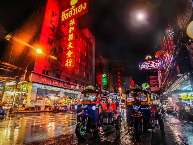 Vegas to Bangkok Direct: Ultimate 72-Hour Weekend Getaway Guide
