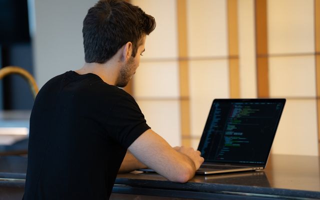 Le Cyber Resilience Act pour npm / Node.js