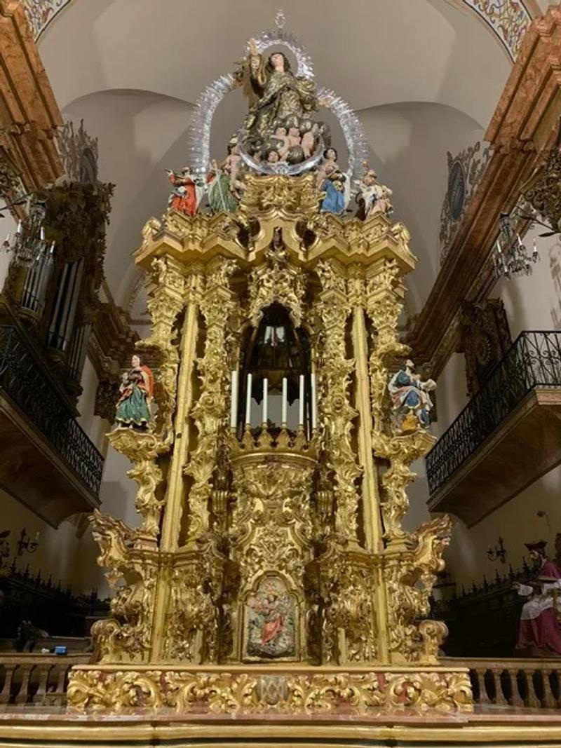 Retablo exento dorado de Écija tras la restauración