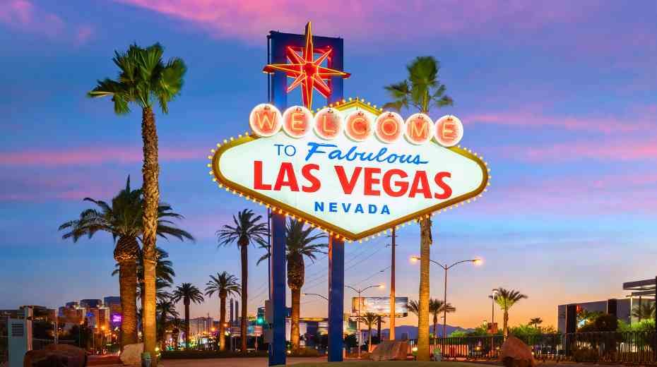 how to get to las vegas