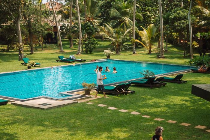 Swimming pool