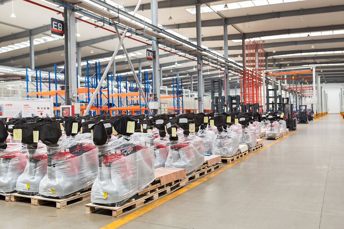 Manufacturing & Warehousing