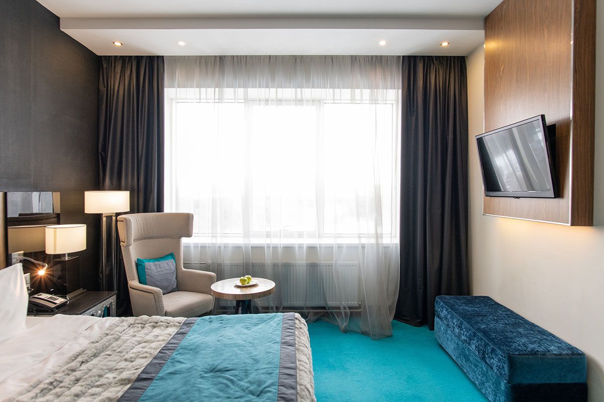 Hotel & Hospitality