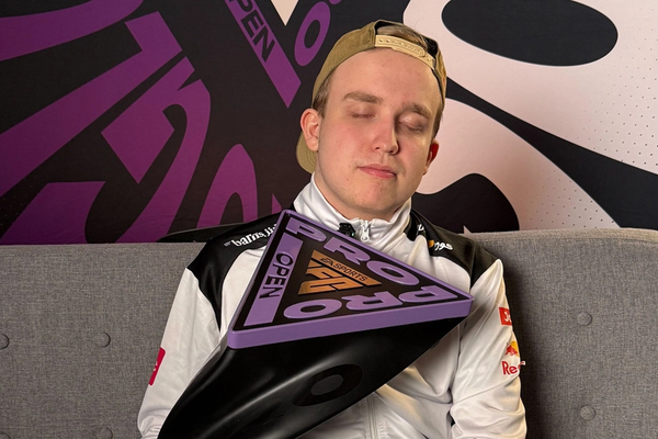 ANDERS VEJRGANG BECOMES THE FIRST PLAYER IN HISTORY TO SURPASS $1 MILLION IN EARNINGS