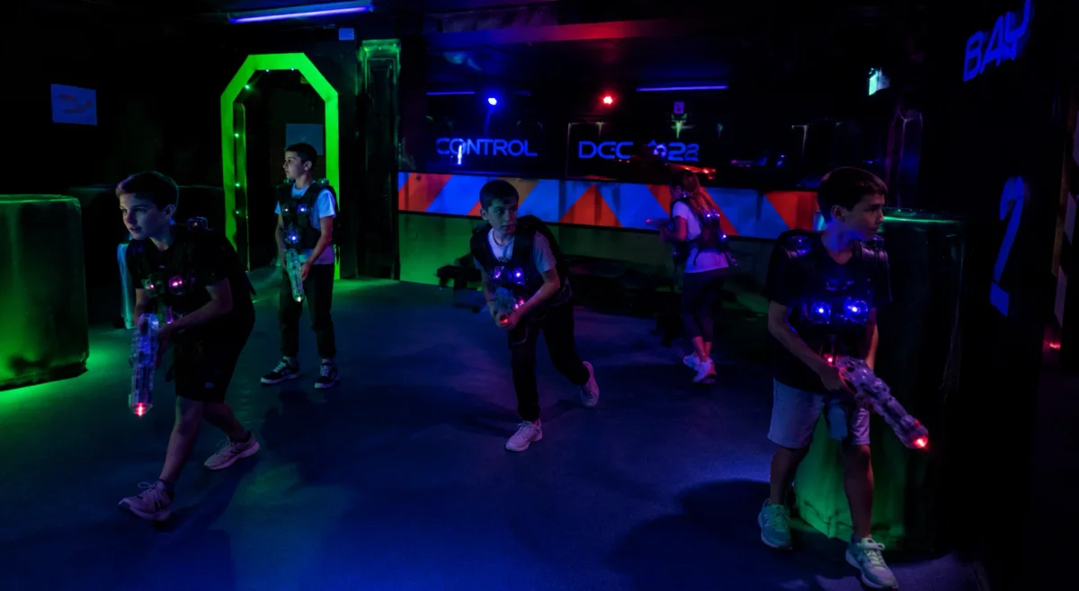 Trampoline, laser tag and active indoor birthdays | Partyfer
