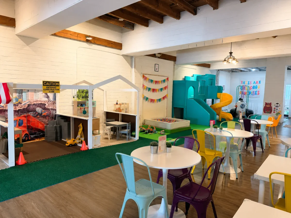 Play café and indoor activity space | Partyfer