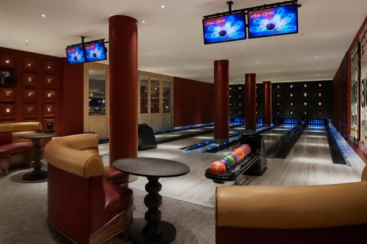Strike Time at The Croc Bowling Alley | Partyfer