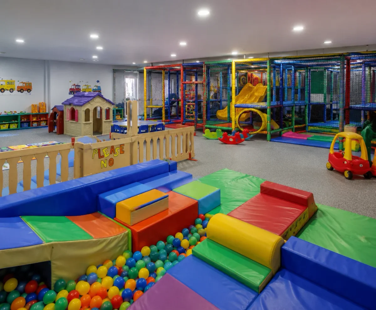 Cool indoor soft play for hot or rainy summer days | Partyfer
