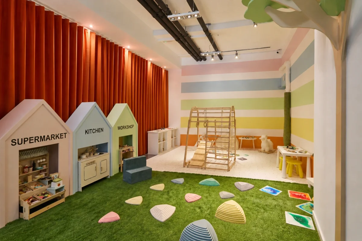 Calm sensory and exploratory play space at Mome London for toddler birthday parties | Partyfer