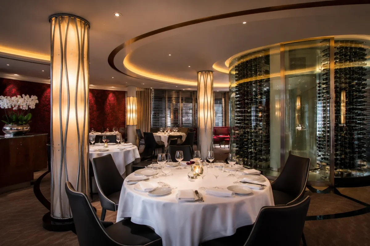High-end private dining at Gordon Ramsay-style destination restaurants | Partyfer