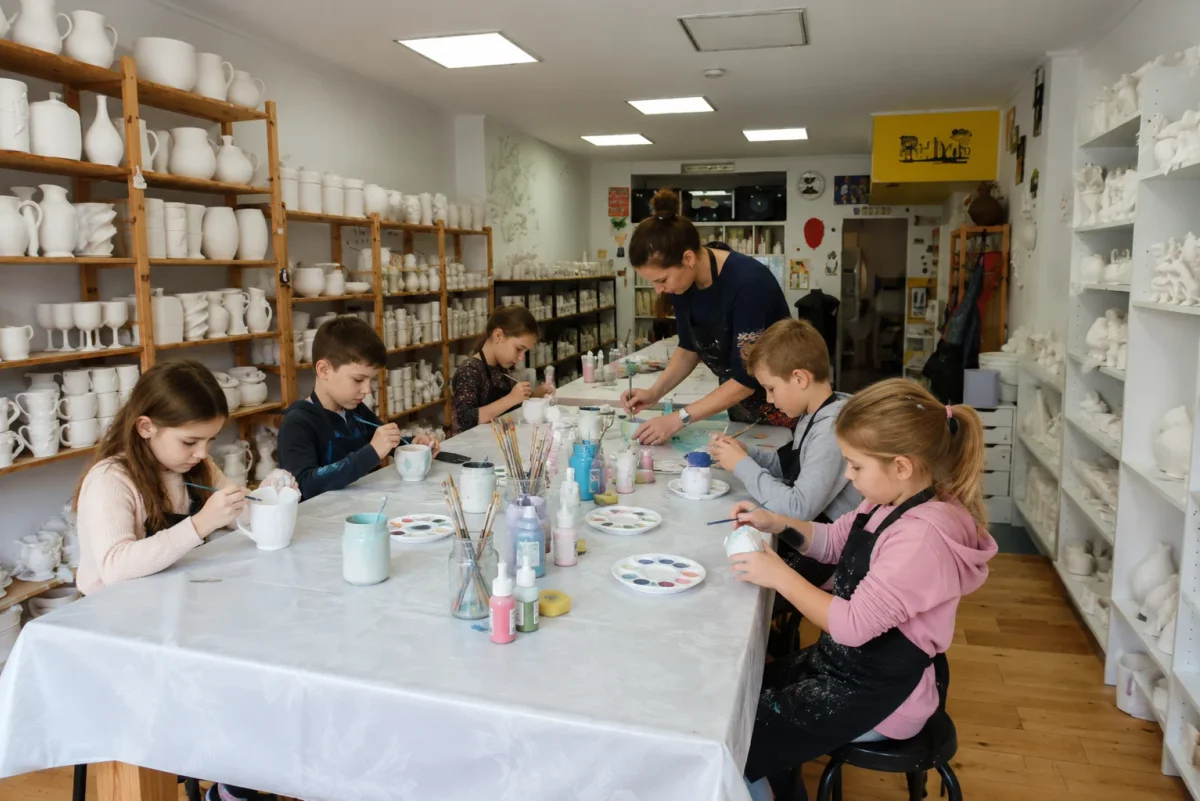Pottery painting birthday workshop | Partyfer