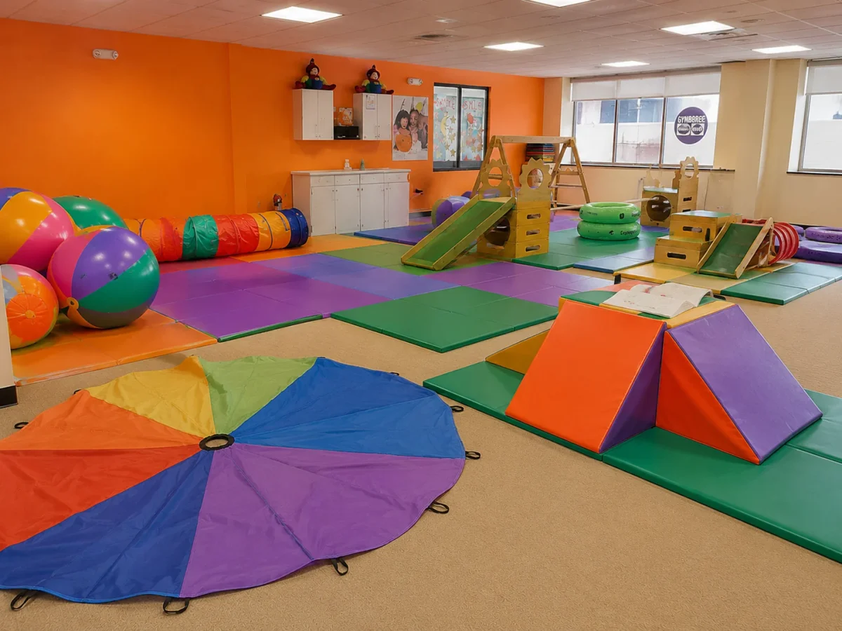 Soft play activity room for younger kids birthdays in Fulham | Partyfer