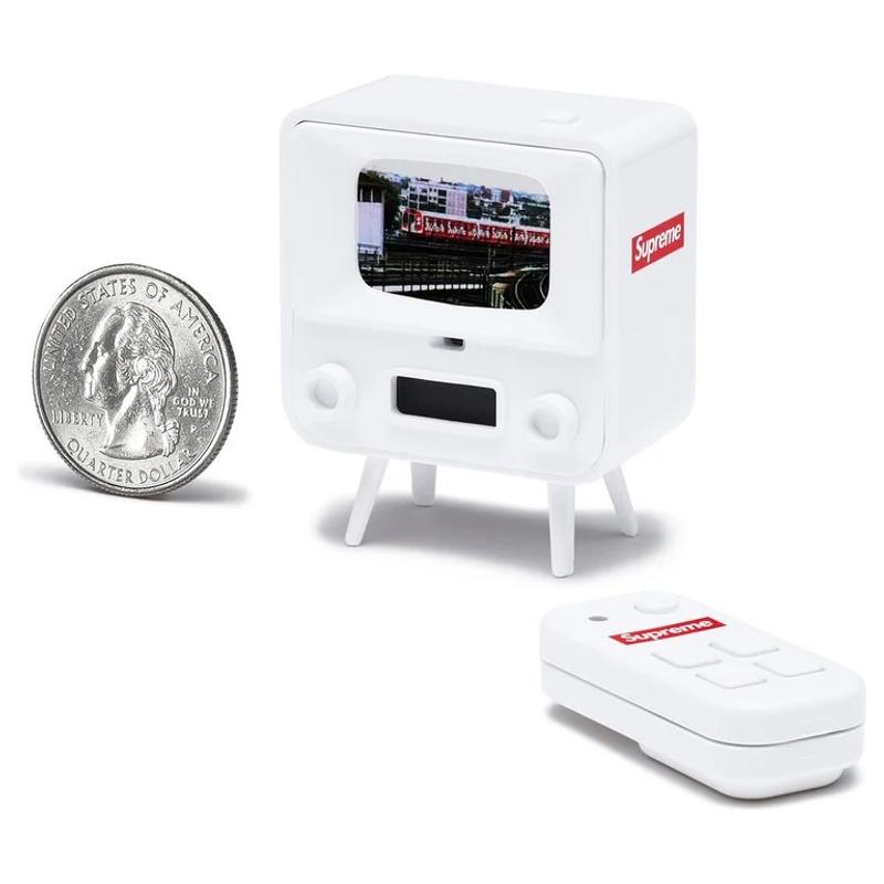 Supreme/Tiny TV 2 - vista secundaria