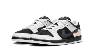 Nike SB Dunk Low TIGHTBOOTH — 1