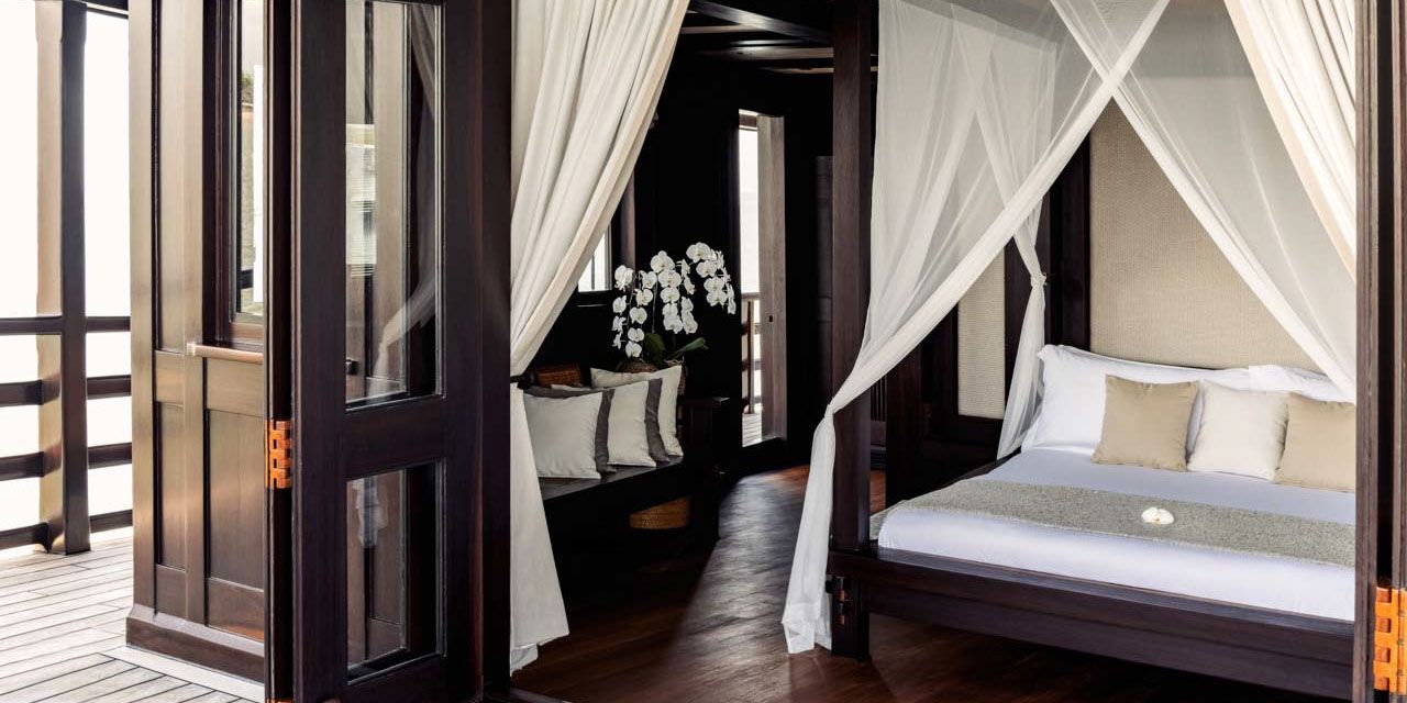 Dunia Baru's full-beam master suite