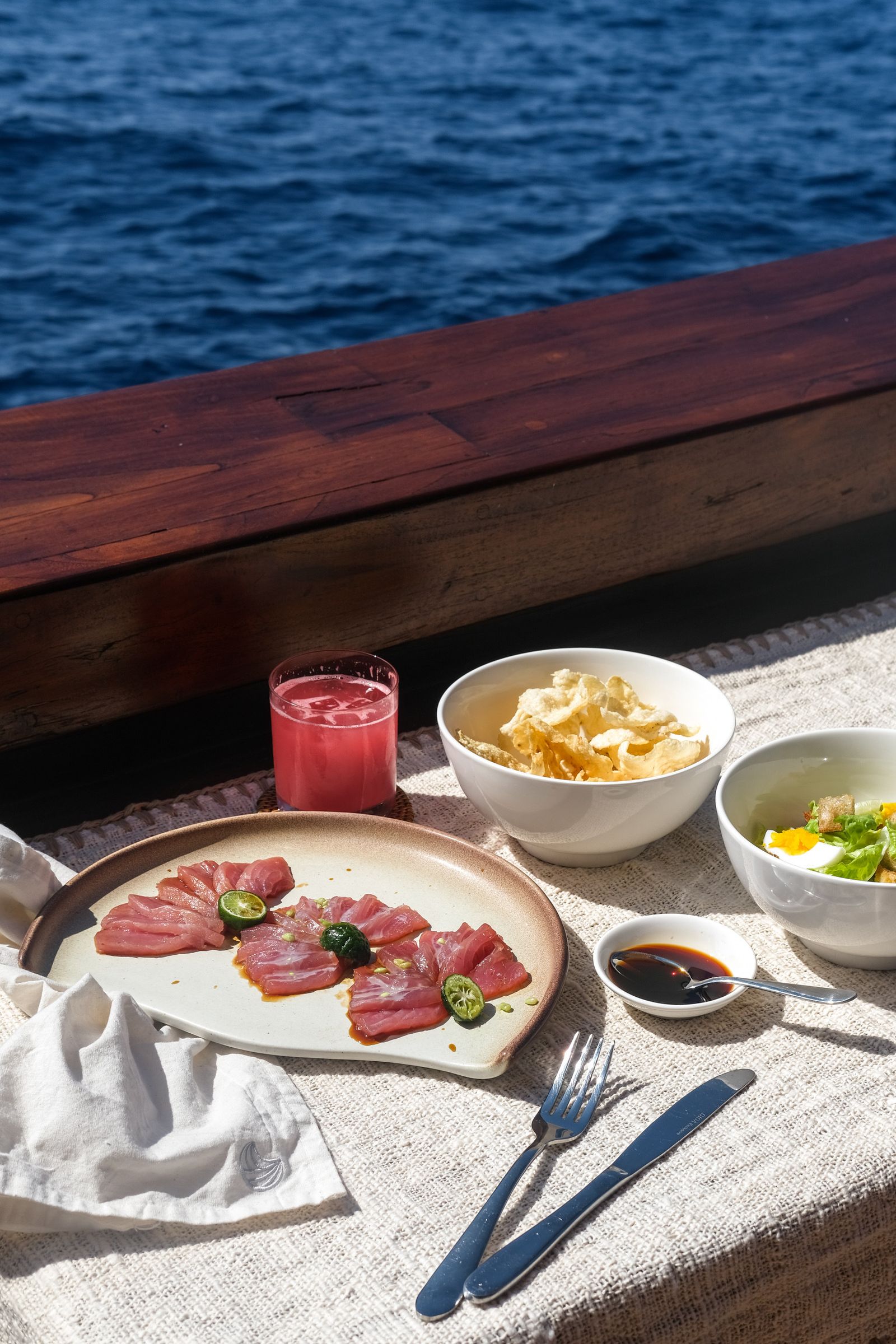 Snacks Between Dives