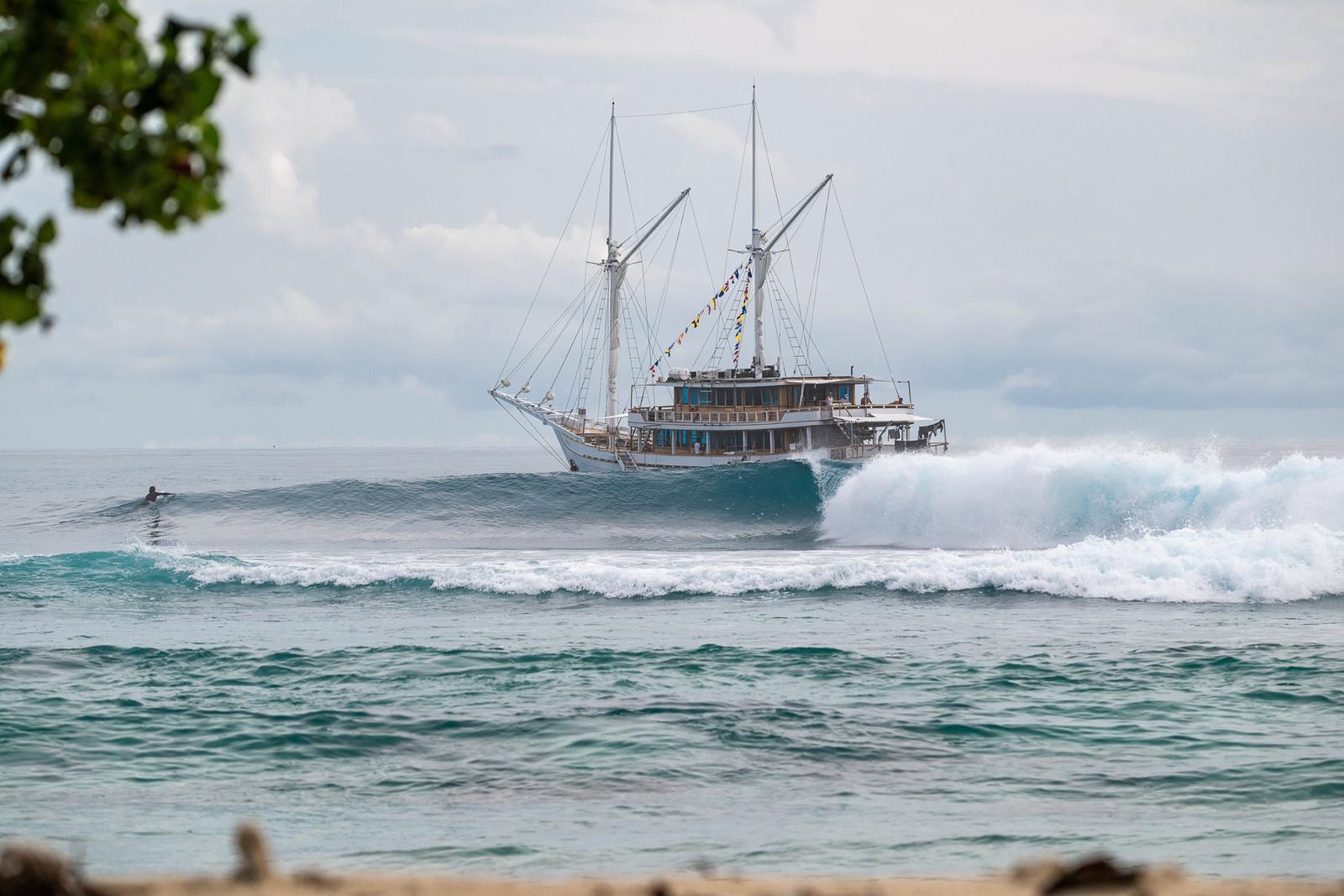 40m Adventure Phinisi