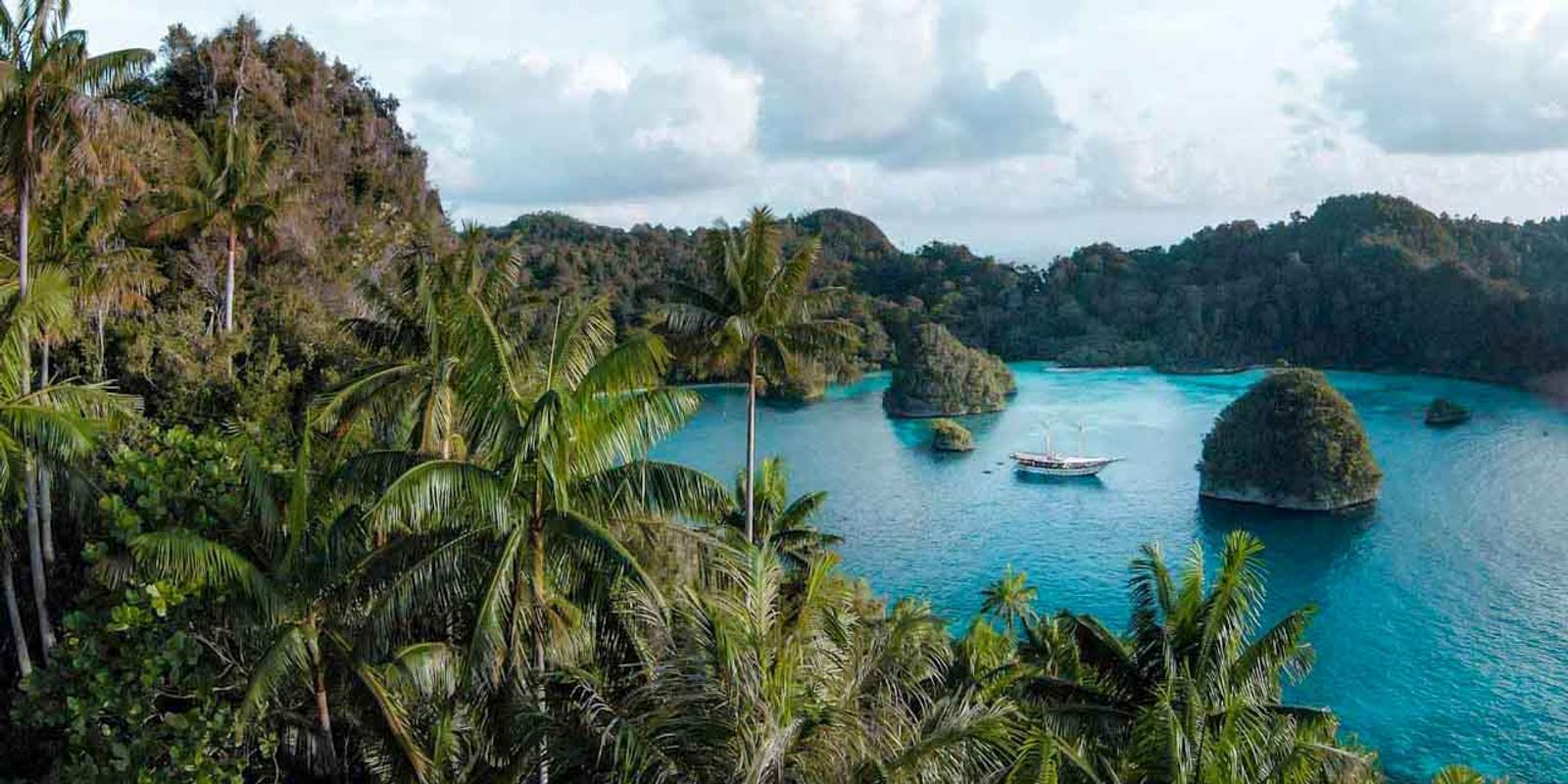 Raja Ampat Yacht Charter Guide