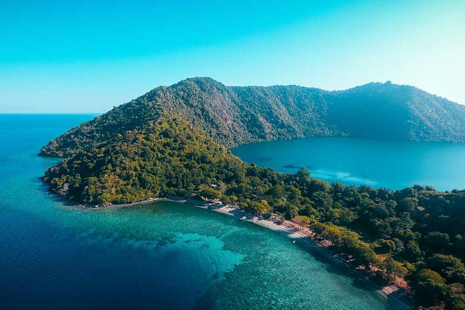 Satonda Island, Moyo Island
