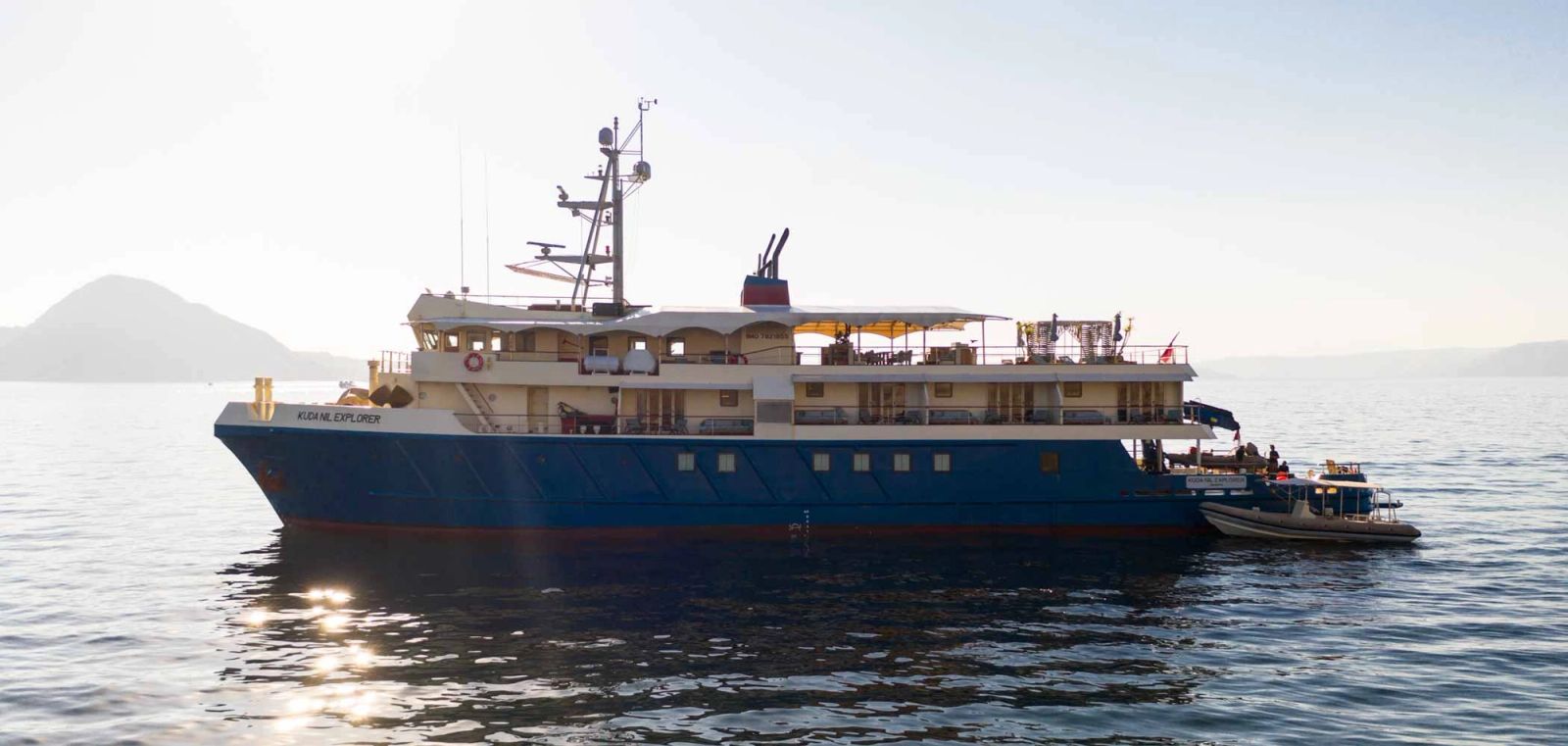 Built for extended expeditions and stability at sea, Kudanil Explorer is the largest yacht available for charter in Indonesia.
