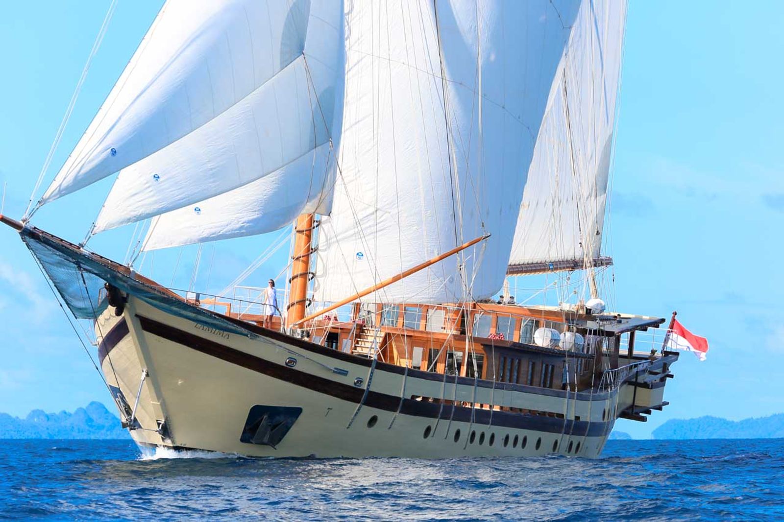 Lamima at anchor, Raja Ampat