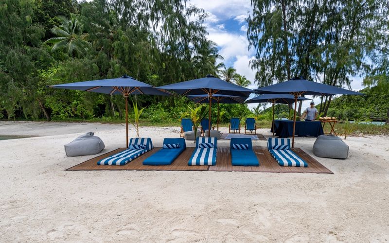 Private vs. Cabin Charter