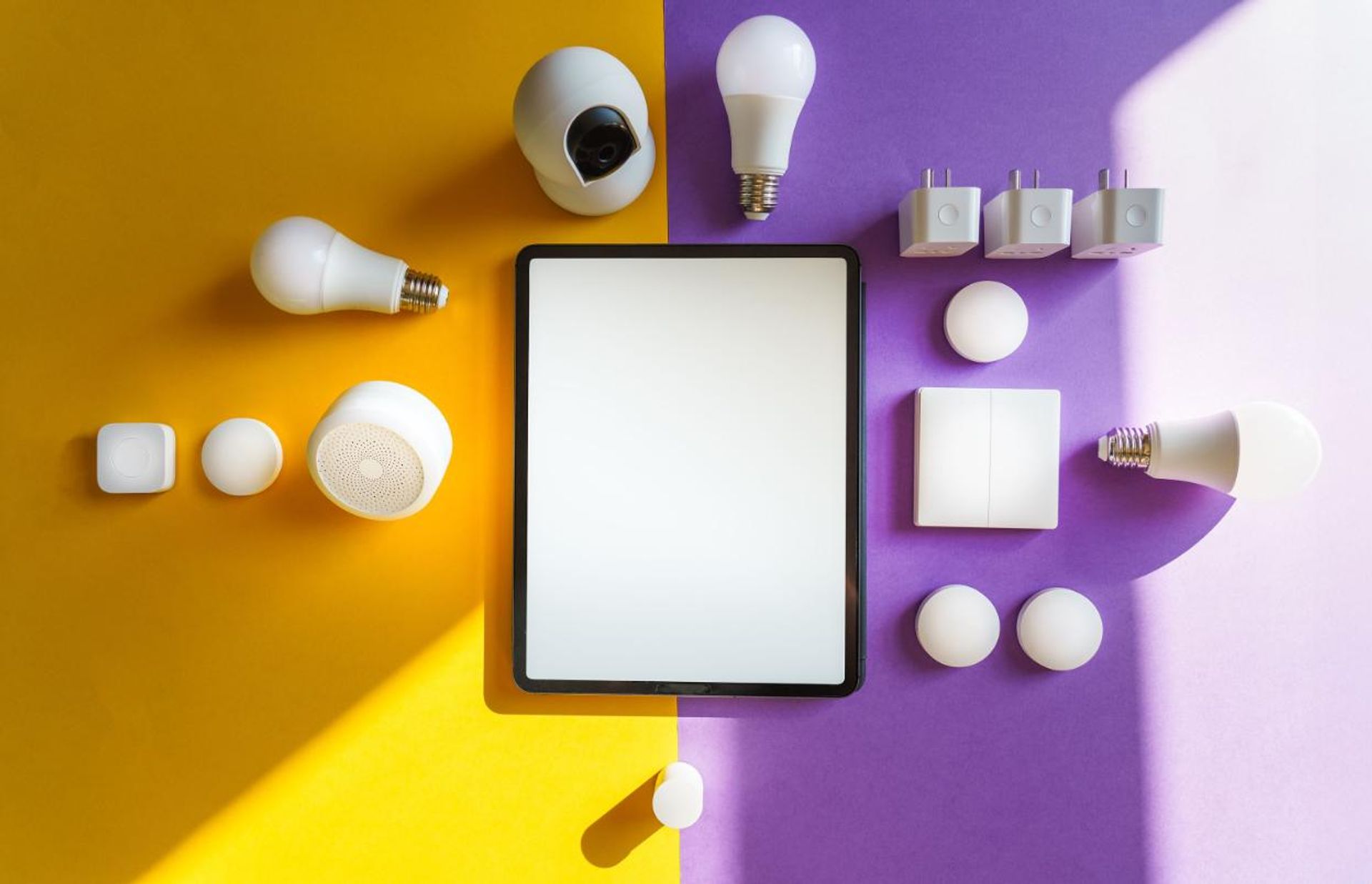 Apa Itu Smart Home System? Panduan Lengkap Bikin Rumah Makin Praktis & Aman di 2026