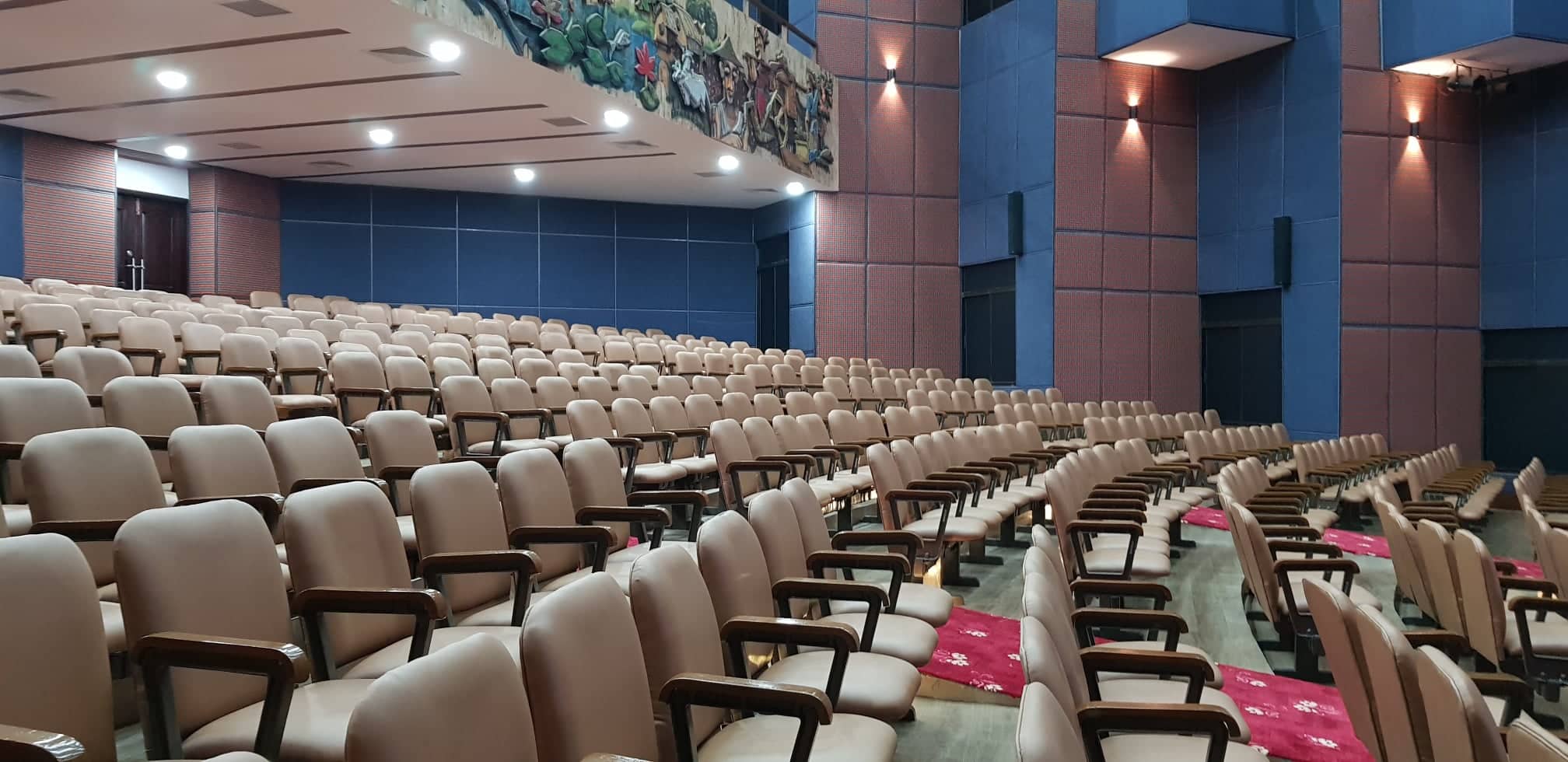 Auditorium of BIAM, Dhaka – photo 3 of 8