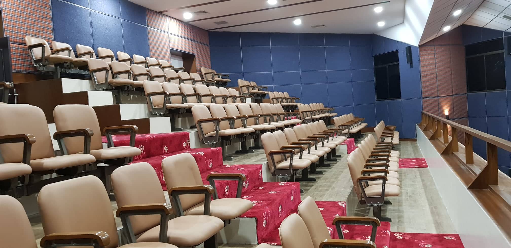 Auditorium of BIAM, Dhaka – photo 2 of 8