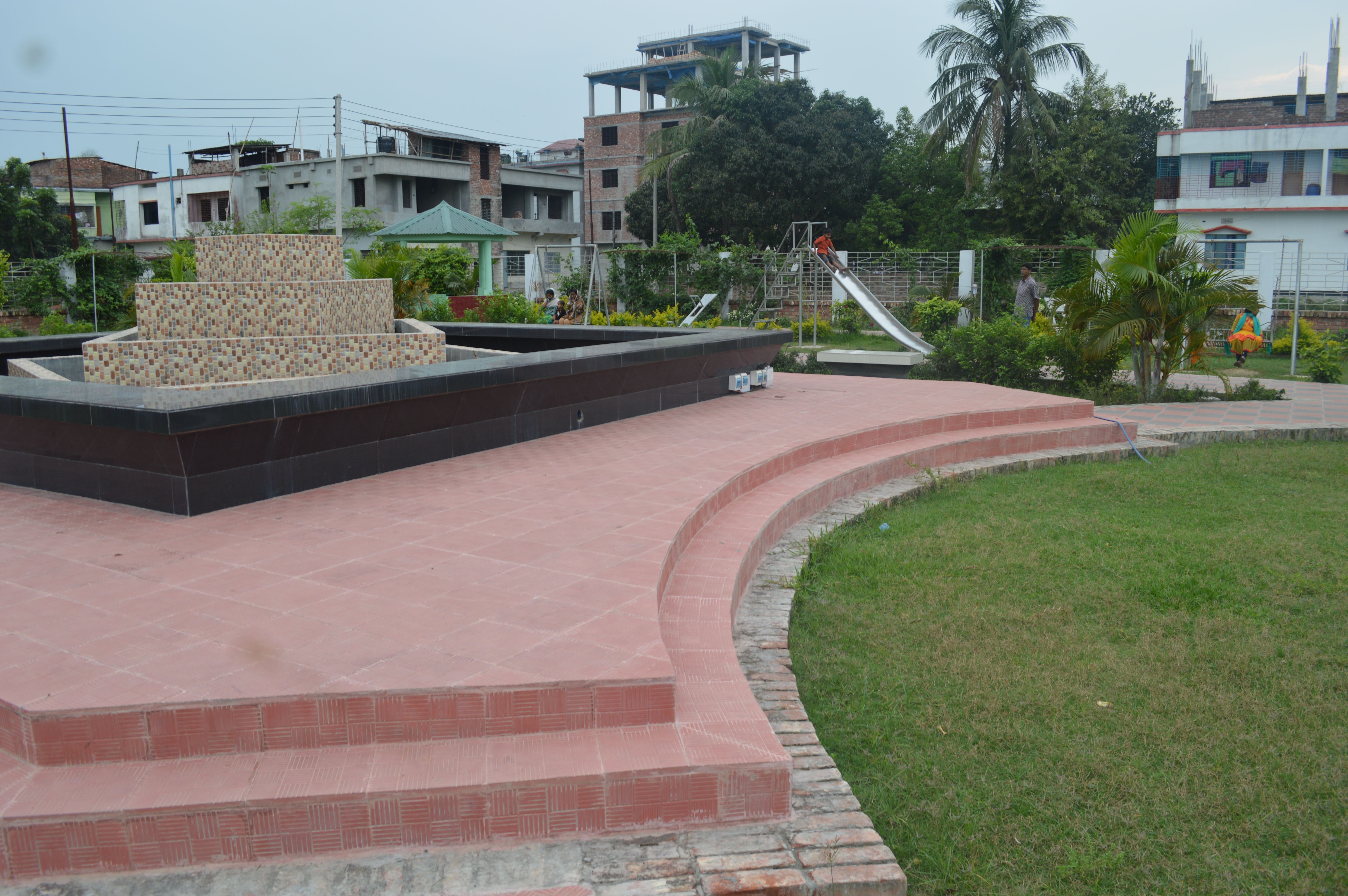 Housing Estate Park, Joypurhat – photo 5 of 8