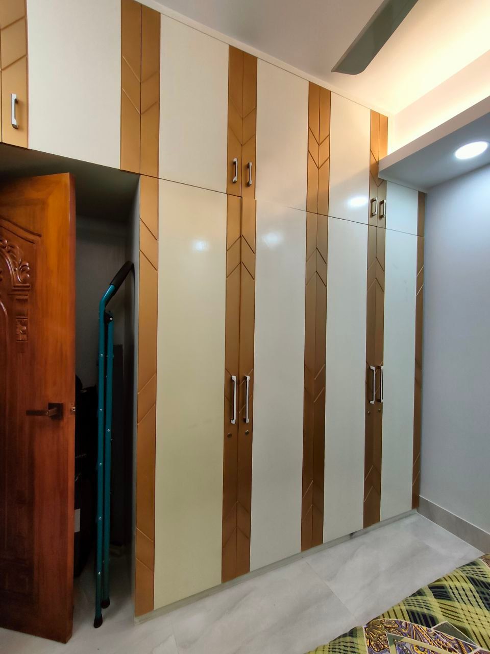 Residence Interior at Naogaon – photo 7 of 15
