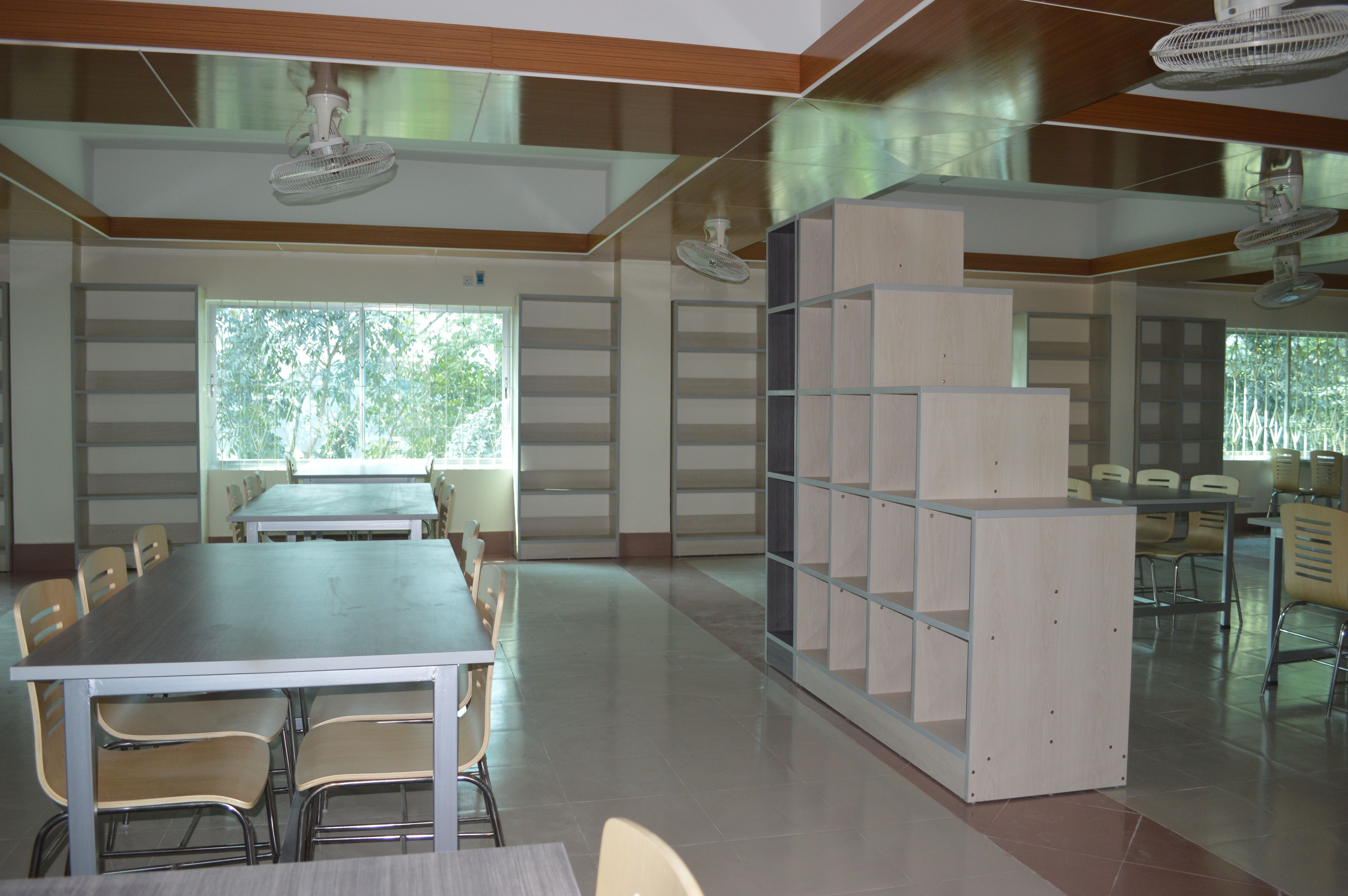 College Library of Cantonment Public School & College, Bogura – photo 7 of 11