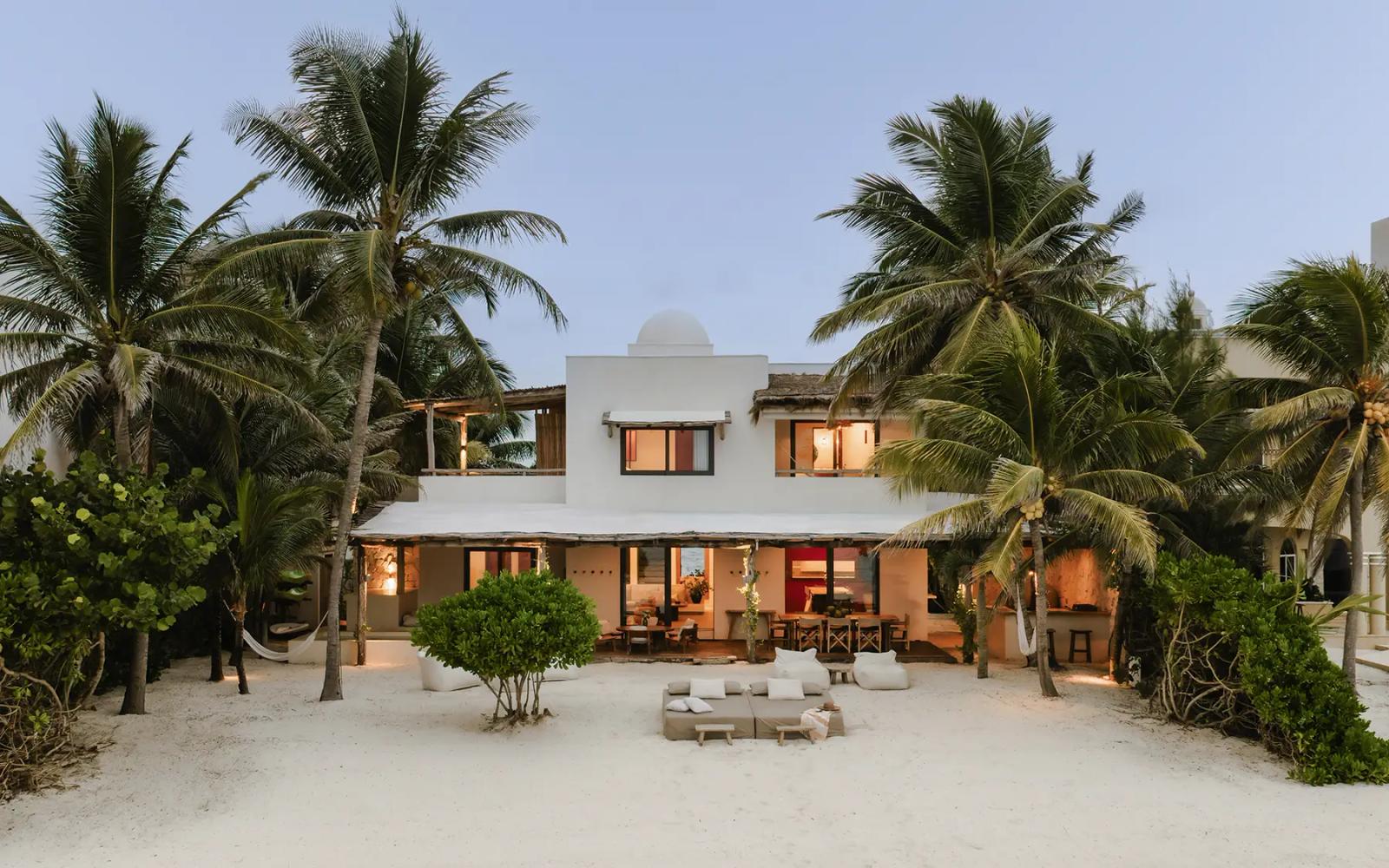 Villa Blanca, 4 bedroom luxury villa in Tankah Bay, Tulum