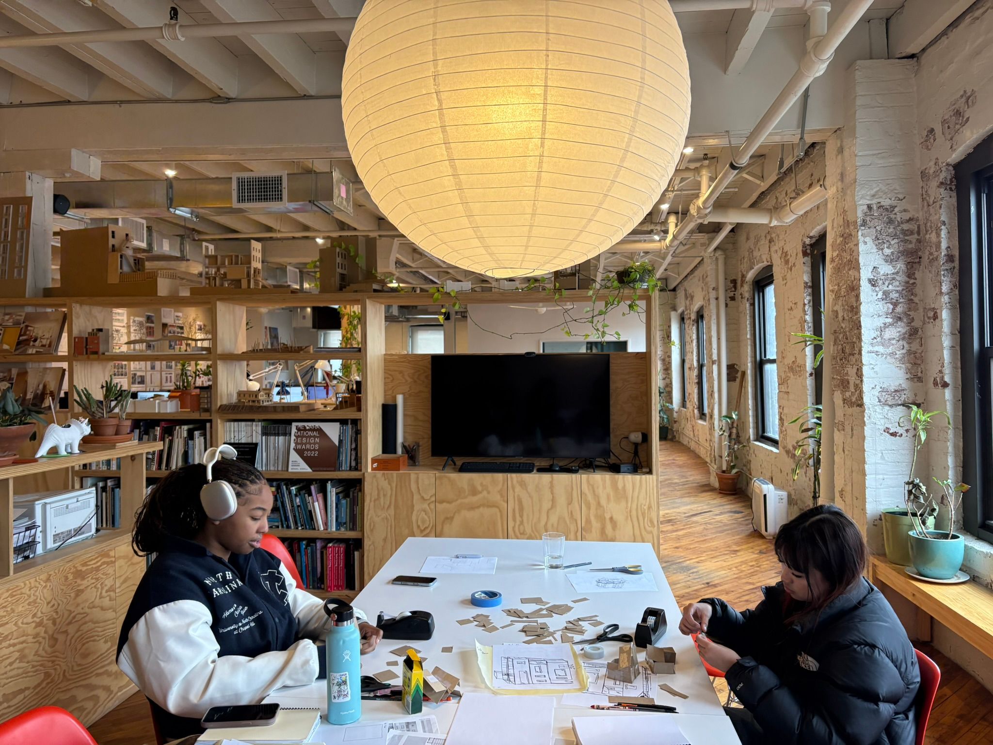 SGS hosts students through AIANY Discover Architecture program