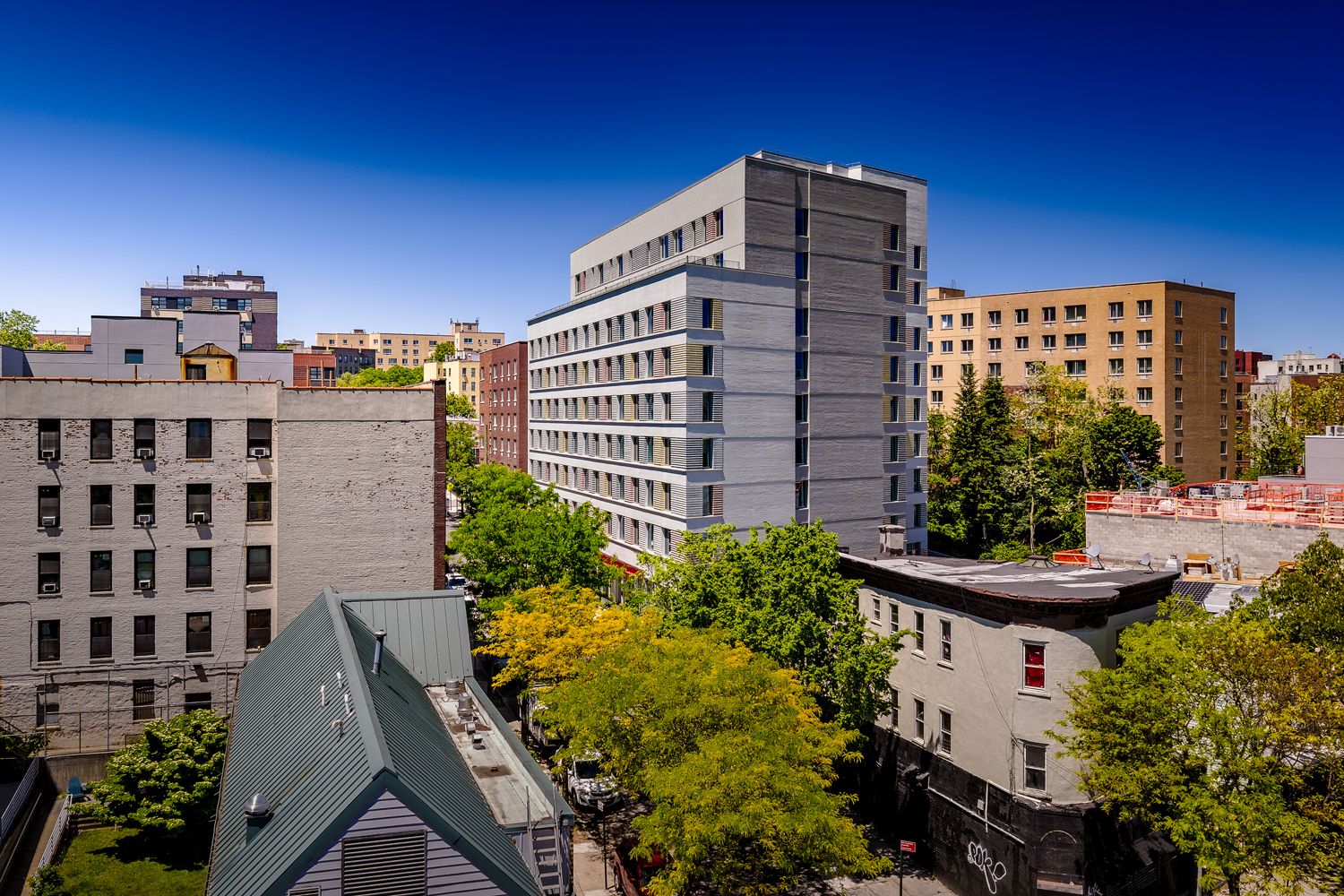 The building in context