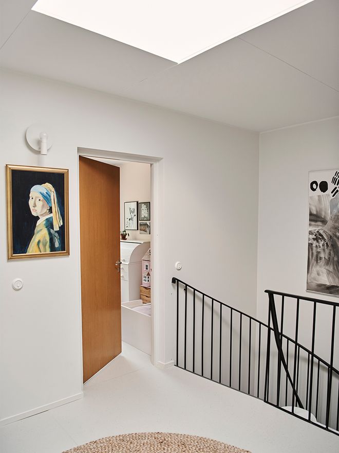 An image of Asli Ufacik's home: the hallway decor.