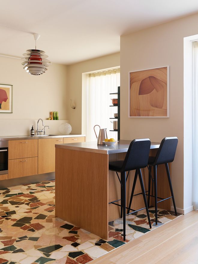 Fredericia Spine Wood Base bar stool