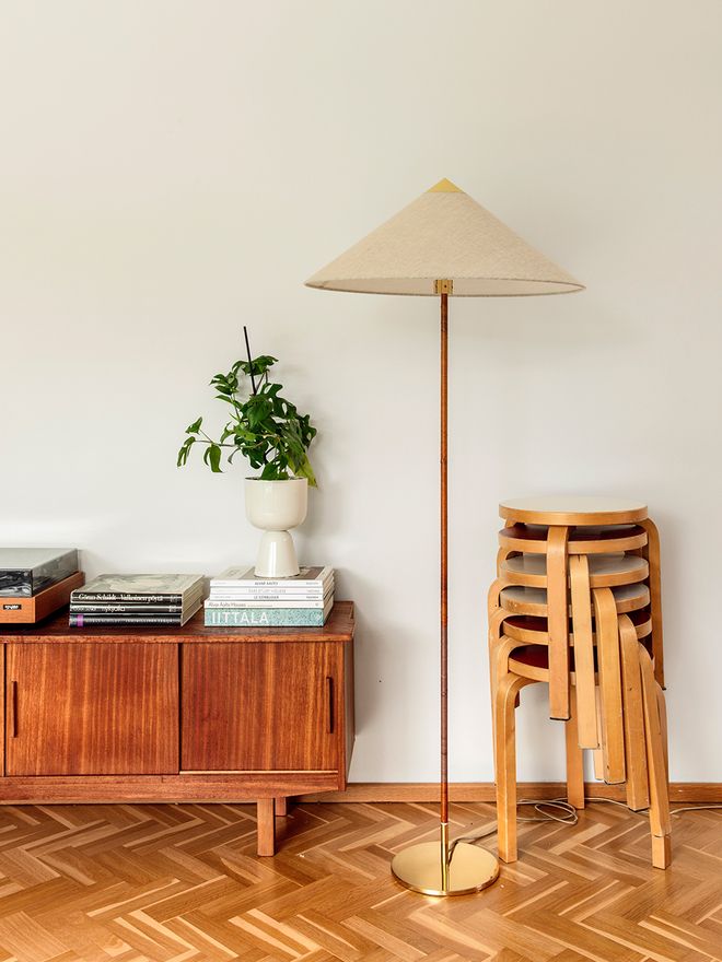GUBI Tynell 9602 floor lamp