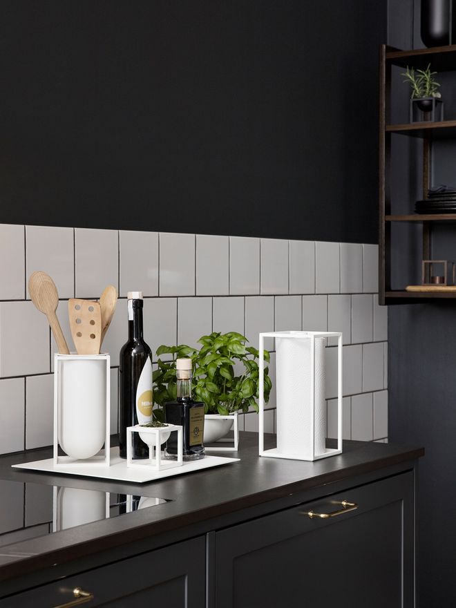 By Lassen Kubus Roll'In kitchen paper holder