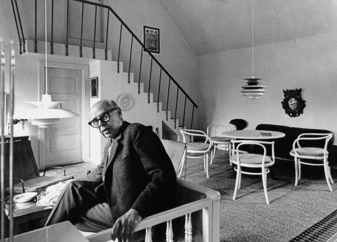 Poul Henningsen