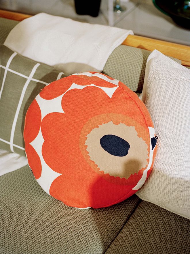Marimekko round Unikko cushion