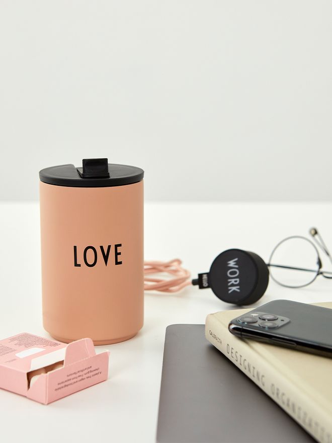 Design Letters  LOVE thermo cup, soft camel