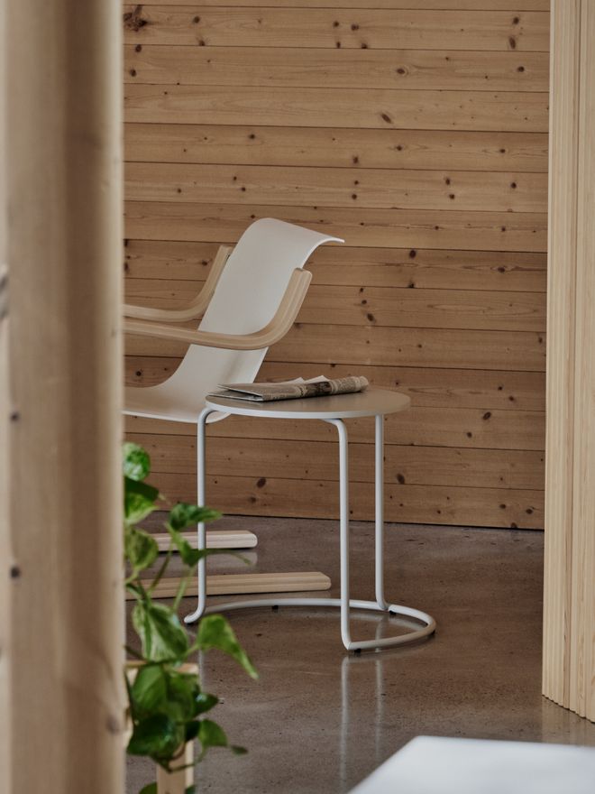 Artek 606 side table
