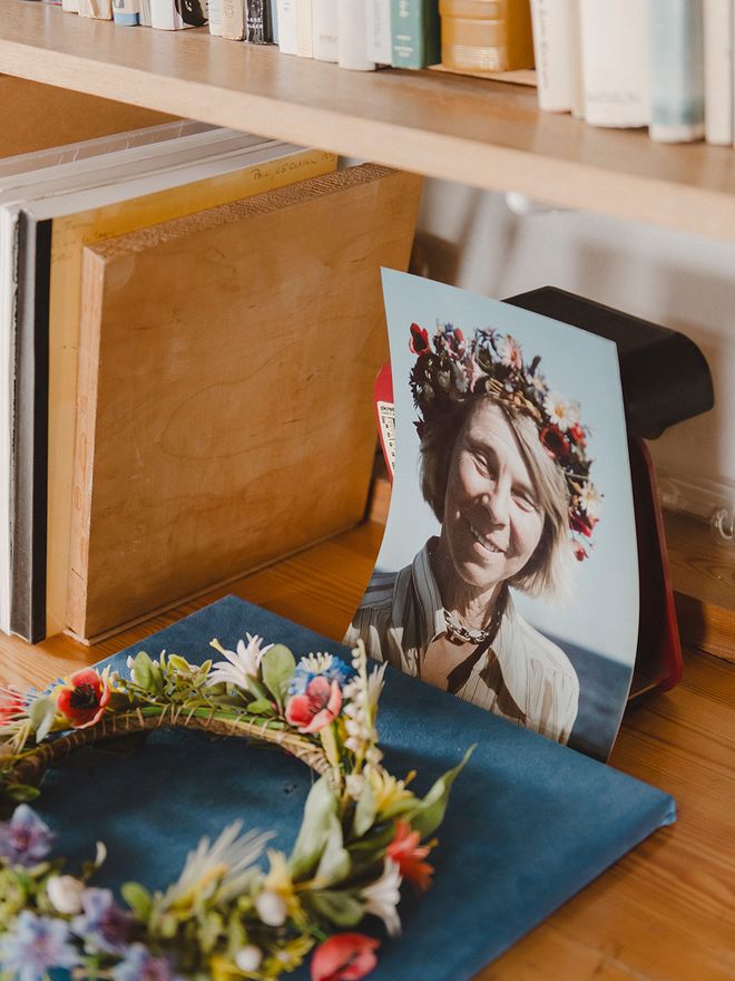 Image of Tove Jansson flower crown