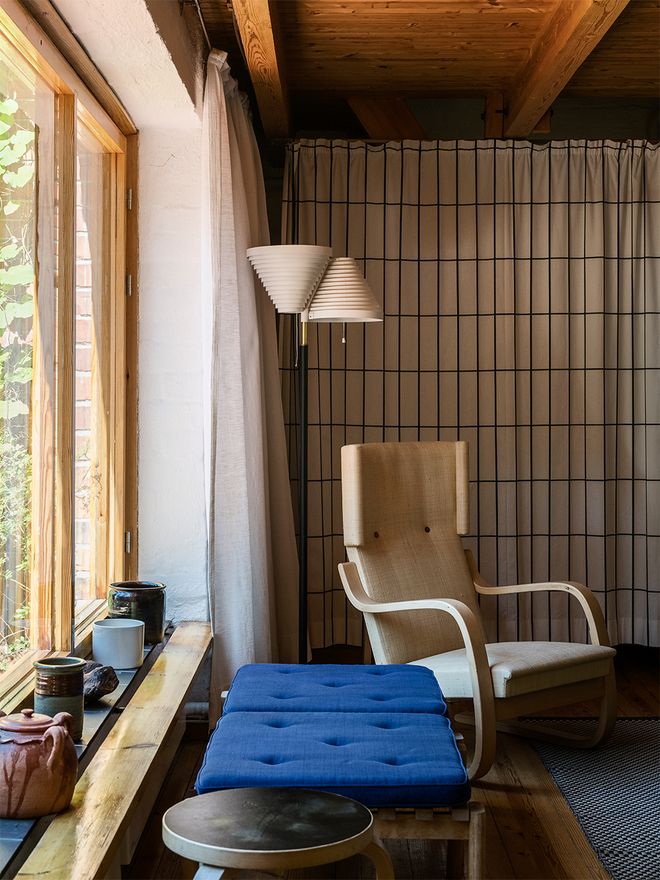 Artek Aalto floor lamp A810, brass