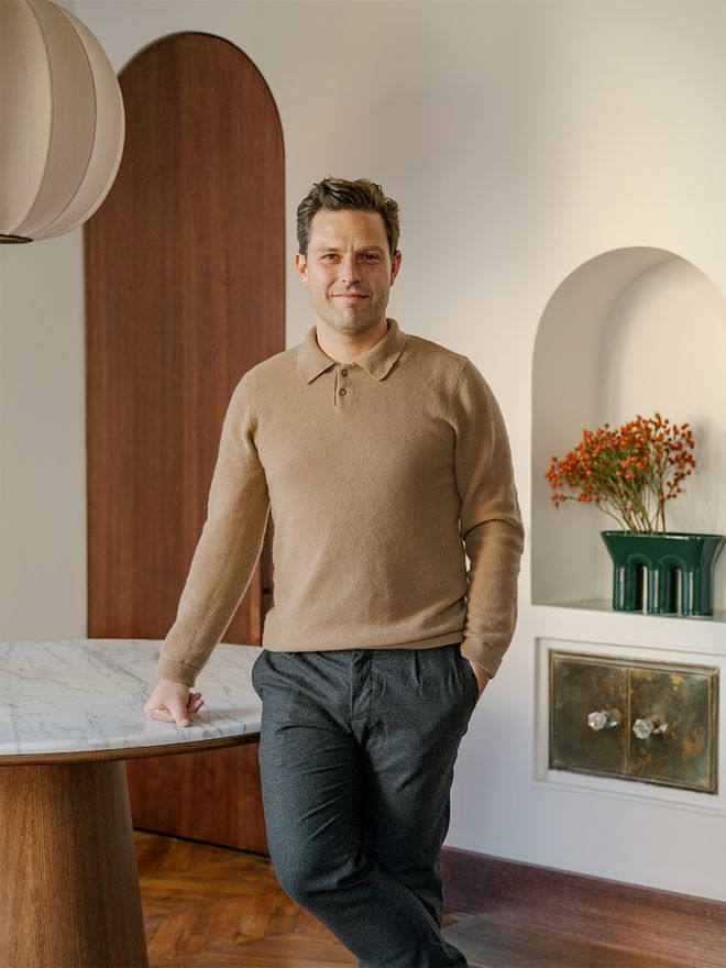 An image of an apartment in Paris, Lunain, designed by architect Louis Denavaut. The image features the architect, Louis Denavaut. 