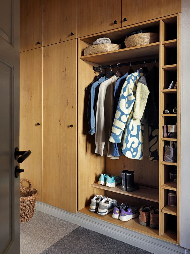 Veneer doors in the hallway cabinets