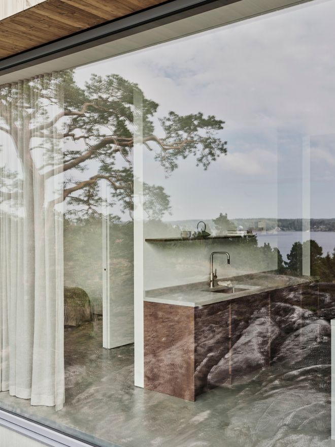 Pine Edge Villa: Where Swedish archipelago meets American modernism