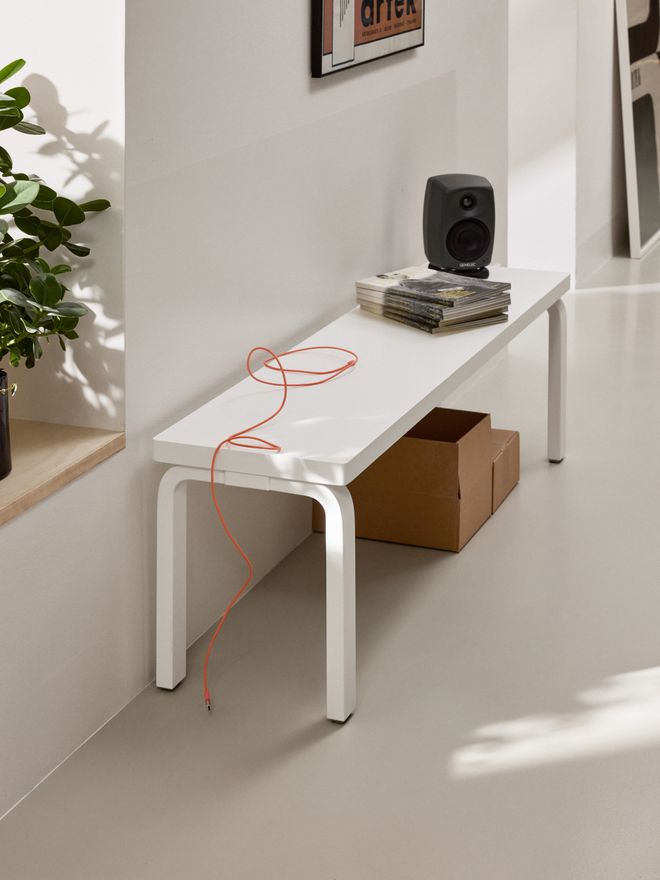 Artek spring arrivals: The return of foldable tables and the many shapes of benches