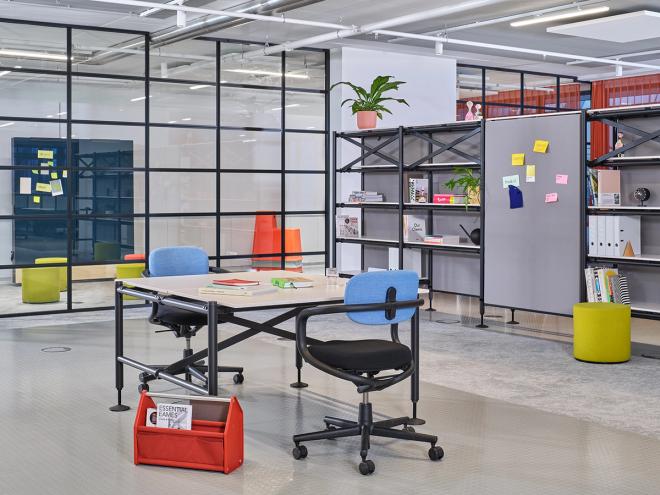 Vitra Comma office furniture